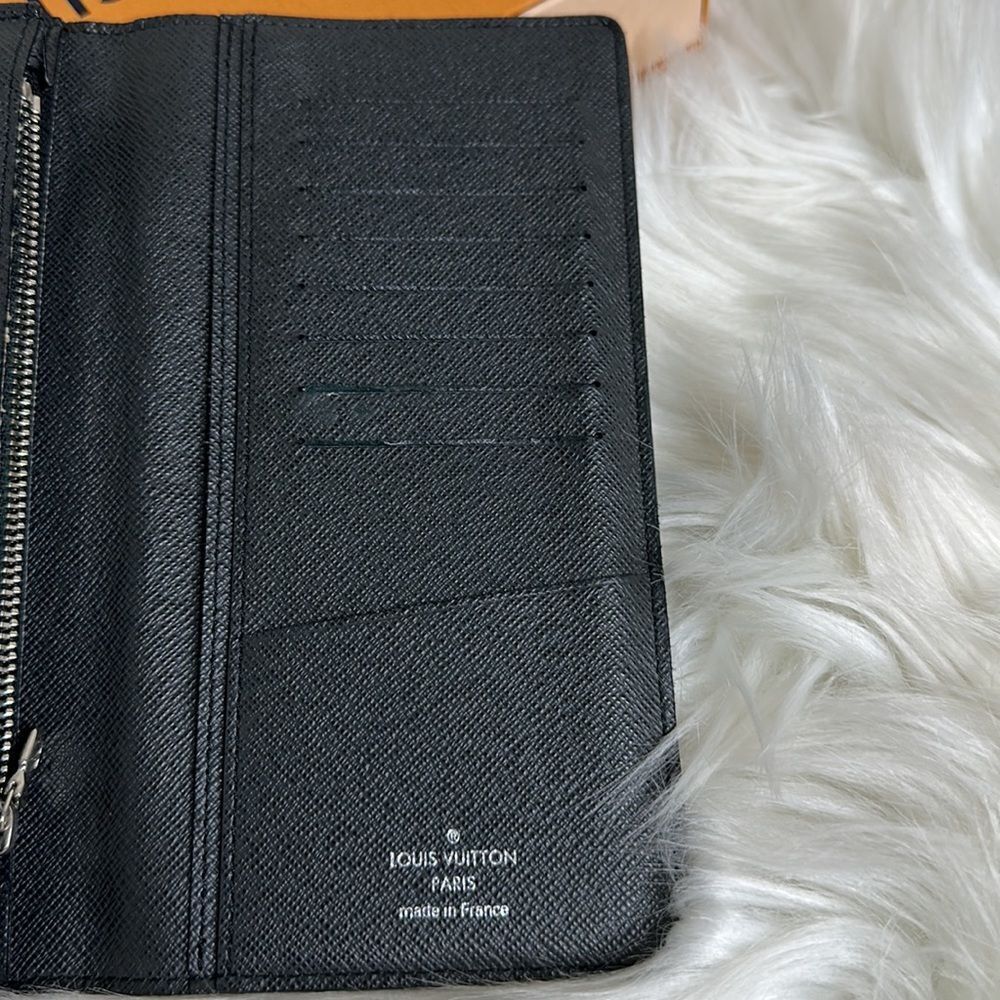 💯Authentic Louis Vuitton Bifold Long Wallet🍀 - Picture 9 of 17